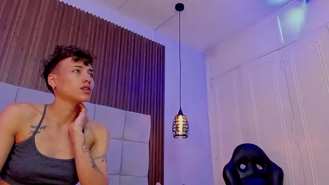 megan 100 online show from 03/18/26, 06:20