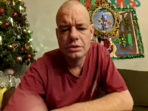 Snapshot of Maikel1981-NL chatting on 01/11/25, 09:57 Maikel1981-NL online show from 01/11/25, 09:57