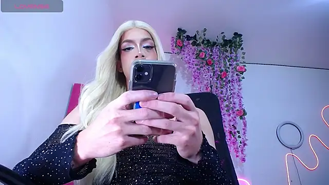 khalany hadid online show from 11/25/25, 06:14