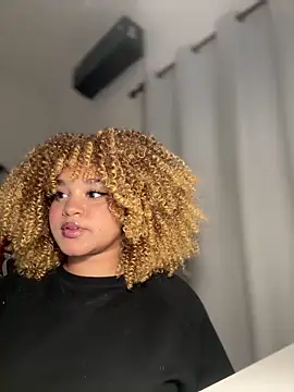 Lucy wilson5 online show from 03/01/26, 02:44