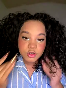 Lucy wilson5 online show from 12/15/25, 01:44