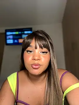 Lucy wilson5 online show from 10/28/25, 01:17