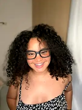 Lucy wilson5 online show from 11/10/25, 03:22