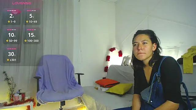 Snapshot of 911Calling chatting on 12/30/24, 03:47 911Calling online show from 12/30/24, 03:47