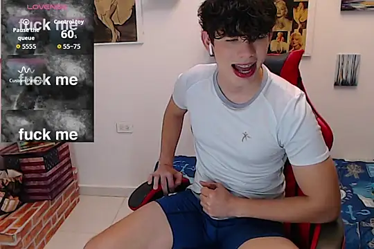 Snapshot of Angelo-cianuro- chatting on 09/25/25, 10:27 Angelo-cianuro- online show from 09/25/25, 10:27