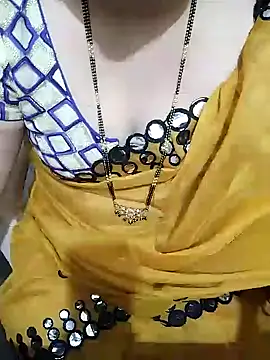 Snapshot of aliseanu chatting on 02/07/25, 01:22 aliseanu online show from 02/07/25, 01:22