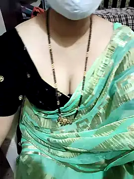 Snapshot of aliseanu chatting on 03/13/25, 04:49 aliseanu online show from 03/13/25, 04:49