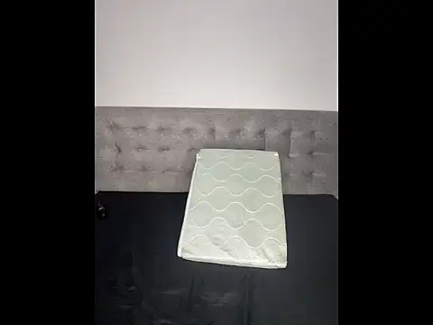 ScarletVelvetX online show from 02/14/26, 01:50