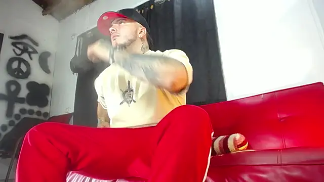 Snapshot of Dexter-T chatting on 12/03/24, 05:59 Dexter-T online show from 12/03/24, 05:59