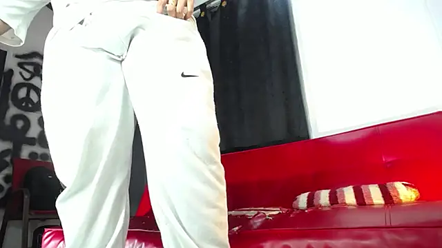 Snapshot of Dexter-T chatting on 01/09/25, 05:13 Dexter-T online show from 01/09/25, 05:13