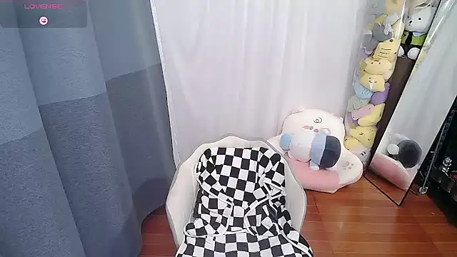 CN-Doudou online show from 10/30/25, 03:05