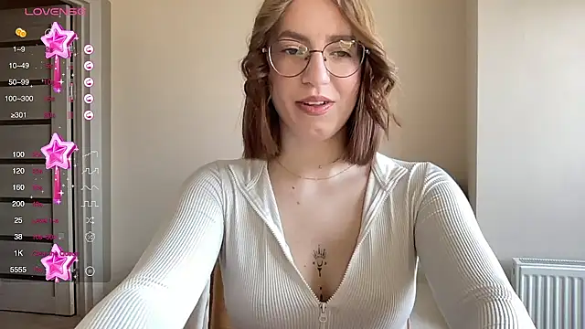 Snapshot of liins_wet chatting on 02/28/25, 10:09 liins wet online show from 02/28/25, 10:09