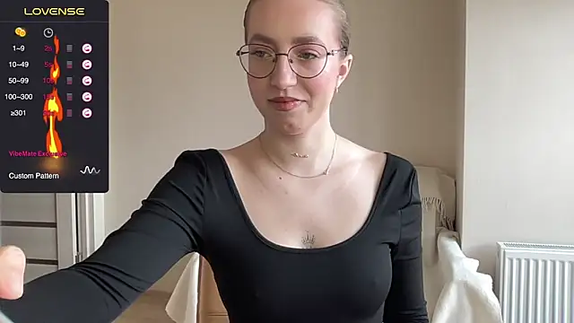 Snapshot of liins_wet chatting on 03/15/25, 09:41 liins wet online show from 03/15/25, 09:41