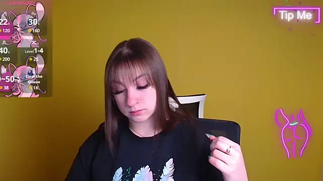 Snapshot of Evelina_GG chatting on 03/10/25, 06:38 Evelina GG online show from 03/10/25, 06:38