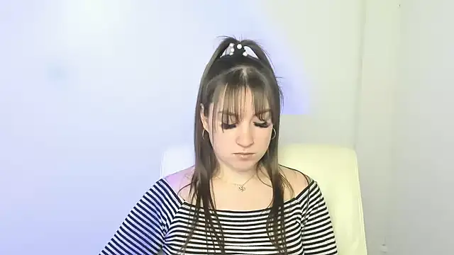 Snapshot of Evelina_GG chatting on 03/12/25, 09:55 Evelina GG online show from 03/12/25, 09:55