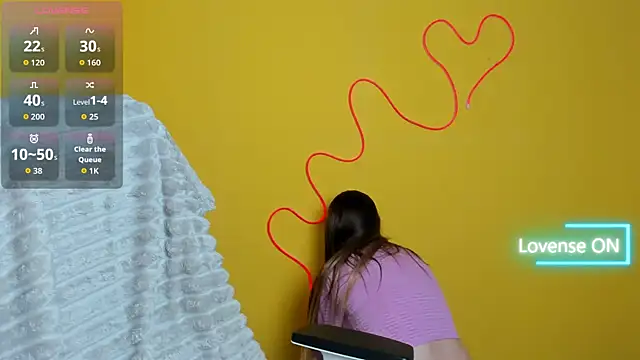 Evelina GG online show from 11/14/25, 12:20