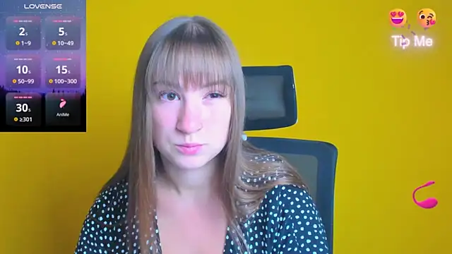 Snapshot of Evelina_GG chatting on 09/23/25, 05:36 Evelina GG online show from 09/23/25, 05:36