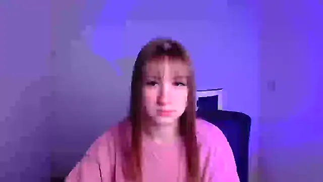 Snapshot of Evelina_GG chatting on 02/10/25, 06:53 Evelina GG online show from 02/10/25, 06:53