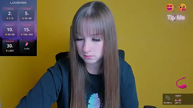 Snapshot of Evelina_GG chatting on 10/02/25, 05:33 Evelina GG online show from 10/02/25, 05:33