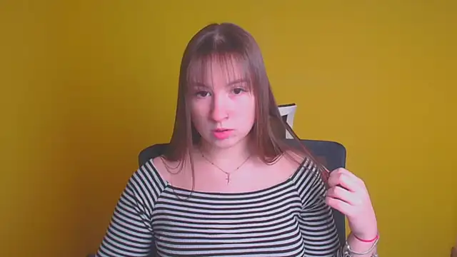 Snapshot of Evelina_GG chatting on 02/05/25, 10:41 Evelina GG online show from 02/05/25, 10:41
