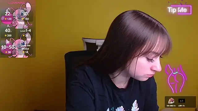 Snapshot of Evelina_GG chatting on 02/27/25, 06:35 Evelina GG online show from 02/27/25, 06:35