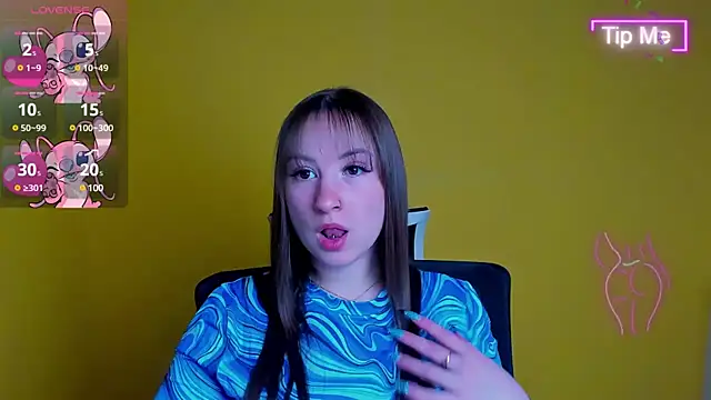 Snapshot of Evelina_GG chatting on 03/18/25, 06:28 Evelina GG online show from 03/18/25, 06:28