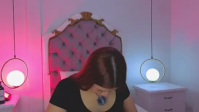 Snapshot of _ambar_Adamss chatting on 11/20/25, 11:22 ambar Adamss online show from 11/20/25, 11:22