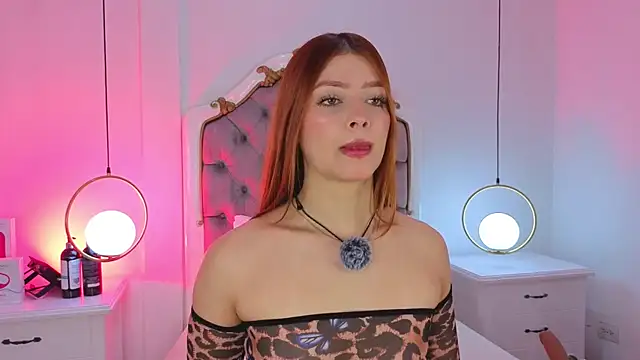 Snapshot of _ambar_Adamss chatting on 11/22/25, 11:31 ambar Adamss online show from 11/22/25, 11:31