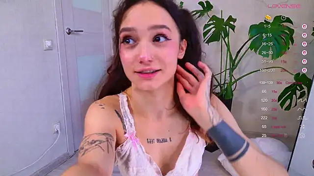 MyLou  online show from 09/08/25, 03:11