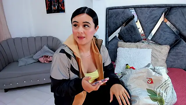 Snapshot of Dulce_amg chatting on 05/15/26, 03:04 Dulce amg online show from 05/15/26, 03:04