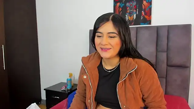 Snapshot of Dulce_amg chatting on 03/21/25, 12:17 Dulce amg online show from 03/21/25, 12:17