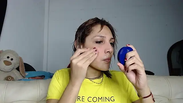 Snapshot of alexandra_lorens chatting on 09/29/25, 09:09 alexandra lorens online show from 09/29/25, 09:09