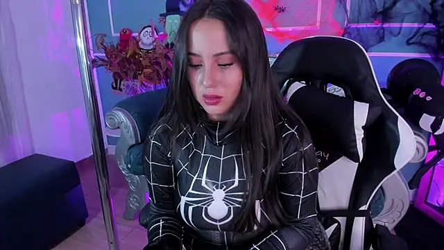 Snapshot of Red_star8 chatting on 10/30/25, 11:19 Red star8 online show from 10/30/25, 11:19