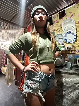 Snapshot of samy-blonde chatting on 09/30/25, 03:07 samy-blonde online show from 09/30/25, 03:07