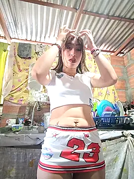 Snapshot of samy-blonde chatting on 01/17/26, 01:47 samy-blonde online show from 01/17/26, 01:47