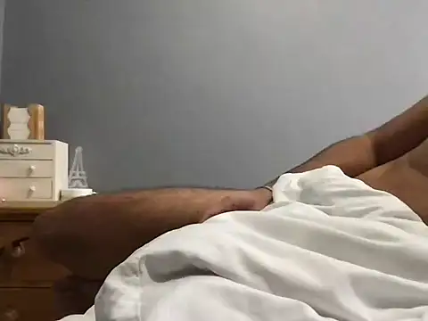 Snapshot of shyfucker23 chatting on 10/02/25, 07:01 shyfucker23 online show from 10/02/25, 07:01