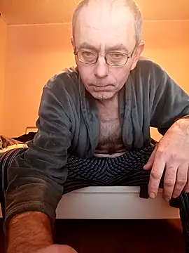 BesterJunge45 online show from 11/23/25, 07:29