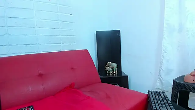 Kasandra Gomez online show from 11/07/25, 12:21