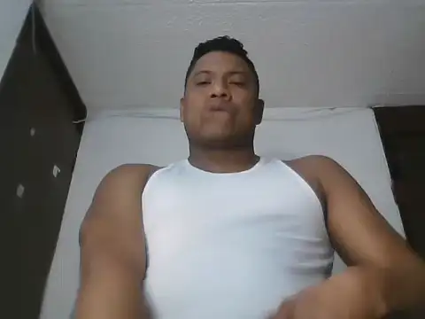 latinblack01 online show from 11/02/25, 05:01