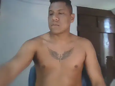 latinblack01 online show from 11/15/25, 01:59