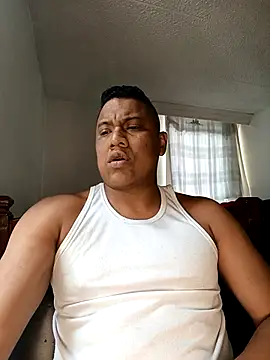 Snapshot of latinblack01 chatting on 10/01/25, 03:05 latinblack01 online show from 10/01/25, 03:05