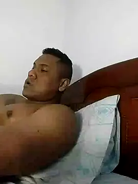 Snapshot of latinblack01 chatting on 12/15/24, 04:51 latinblack01 online show from 12/15/24, 04:51