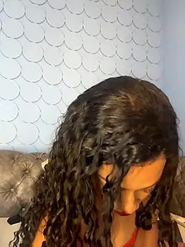 sashamonroe   online show from 09/19/25, 10:41