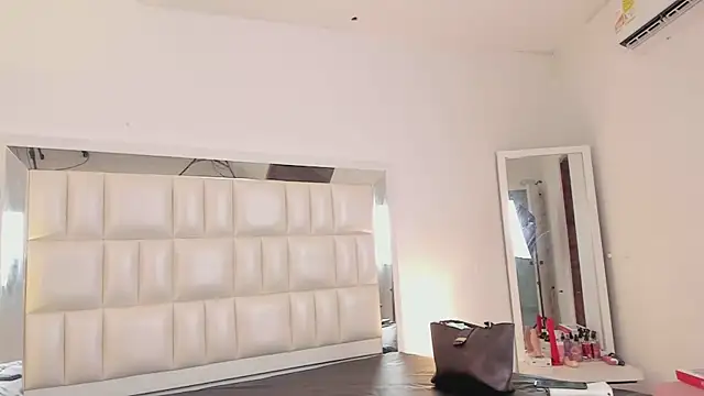 Alhana pulido online show from 03/18/25, 05:55