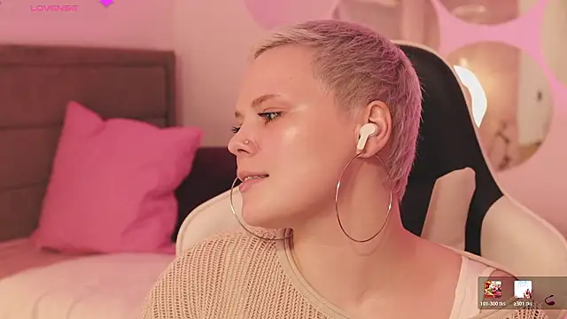 LikaBerry1 online show from 02/22/26, 04:08