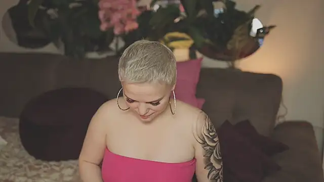 LikaBerry1 online show from 10/20/25, 02:35