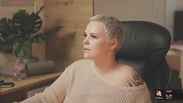 LikaBerry1 online show from 11/16/25, 02:11