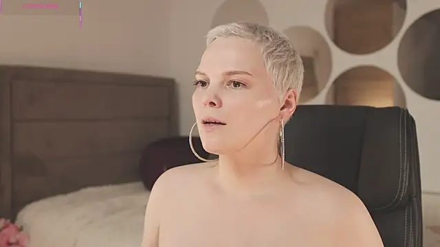 LikaBerry1 online show from 09/10/25, 04:28