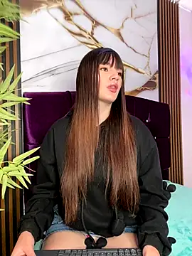 angel natural online show from 11/03/25, 08:12