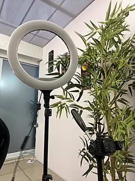 angel natural online show from 10/31/25, 08:05